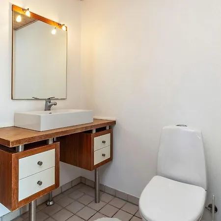 8 Person In Lokken-by Traum *